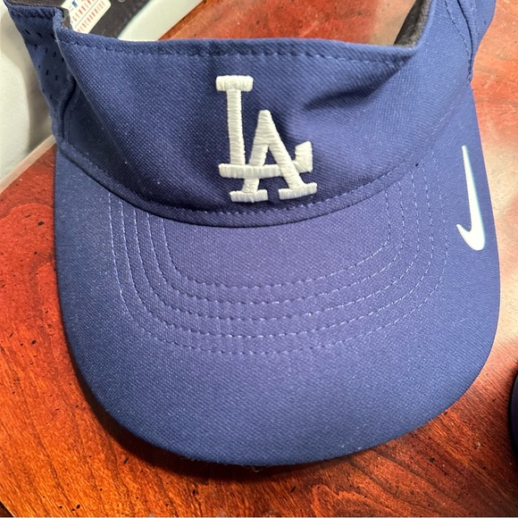 Nike LA DODGERS Visor Hat Embroidery white on Blue OSFM - Picture 1 of 5